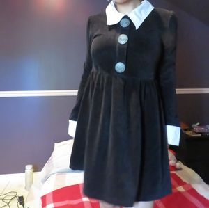 Disturbia alien dress with white collar 🖤